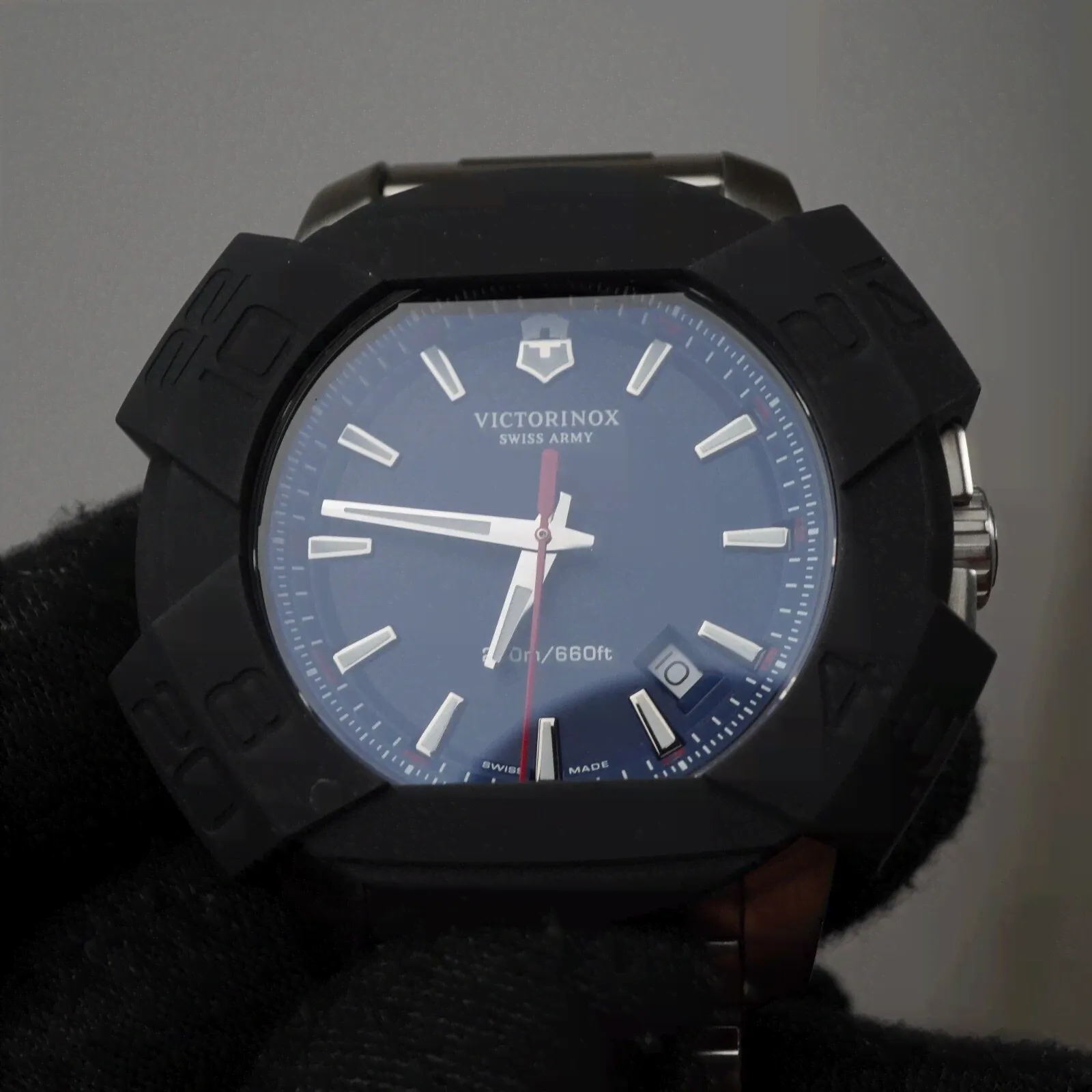 VICTORINOX Swiss Army I.N.O.X. Blue Mens Watch 241724.1 box 45mm 200m sapphire