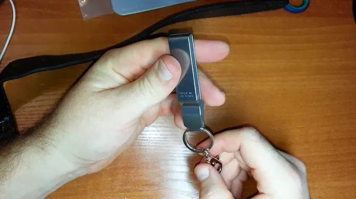 ПОДВЕСКА НА РЕМЕНЬ VICTORINOX 4.1858