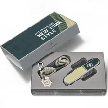 Складной нож VICTORINOX COMPANION NEW YORK STYLE 1.3909.E223