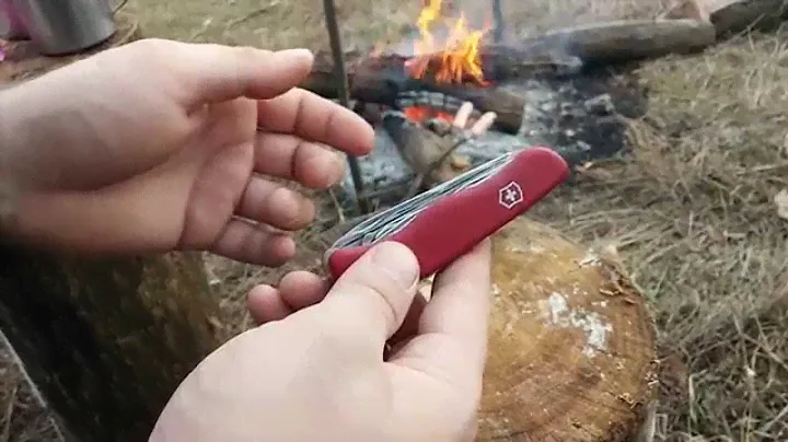 Обзор ножа Outrider Victorinox (0.9023)