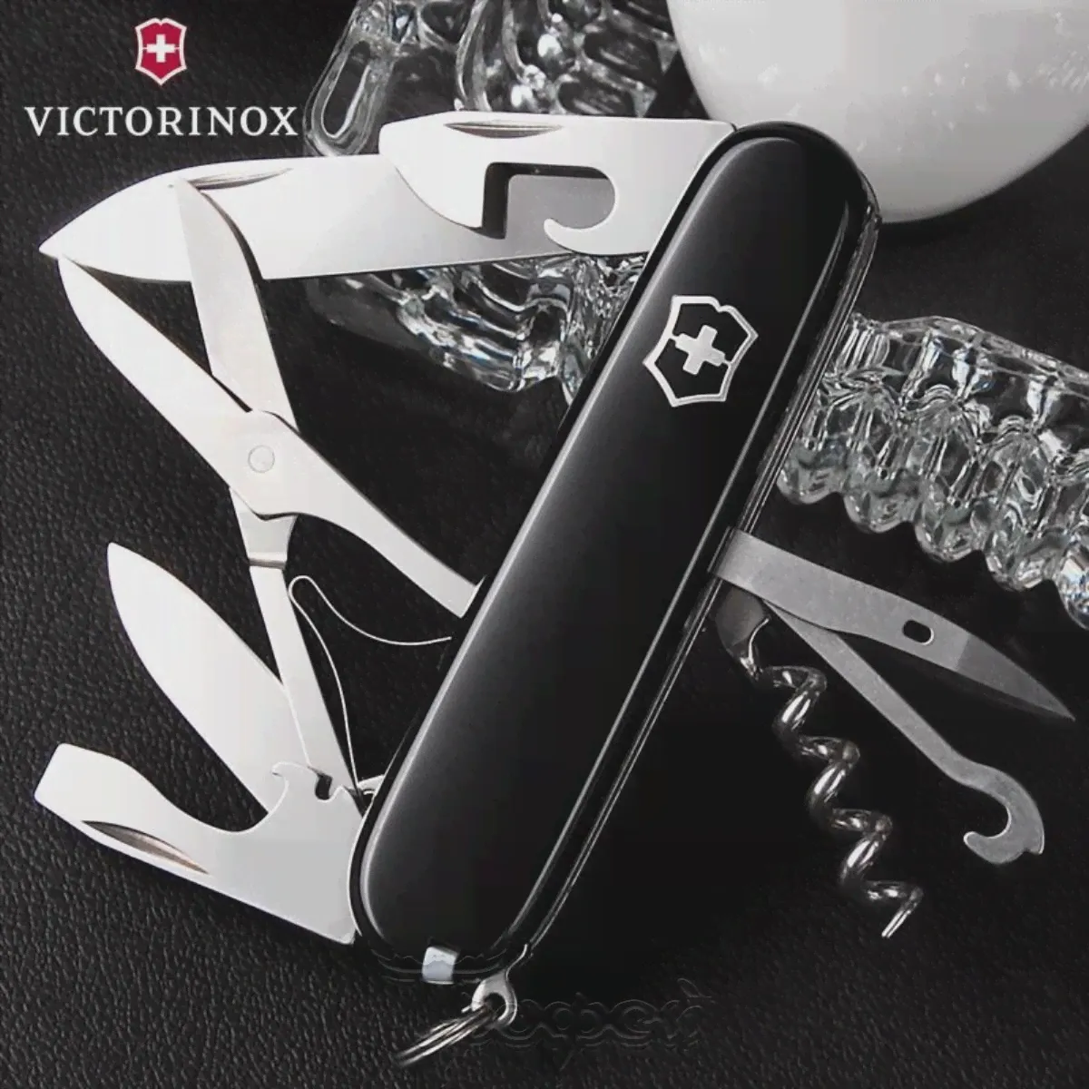 Нож 1.3703.3 Climber (91mm) VICTORINOX-3