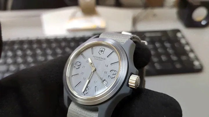 Victorinox Original Grey
