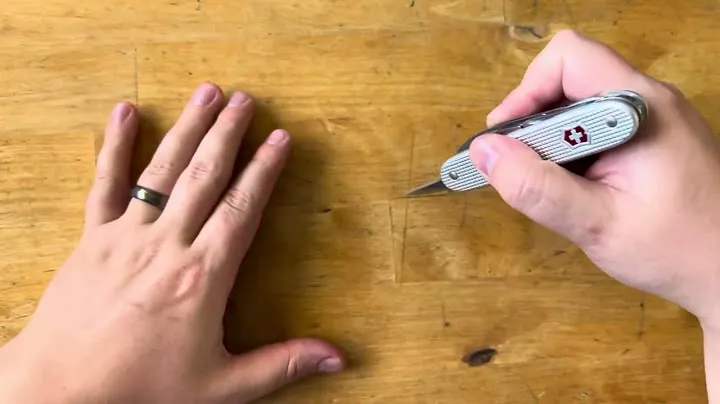 Multitool Carry Update: Victorinox Pioneer X