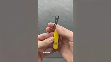 Швейцарский складной нож-брелок Victorinox Classic SD