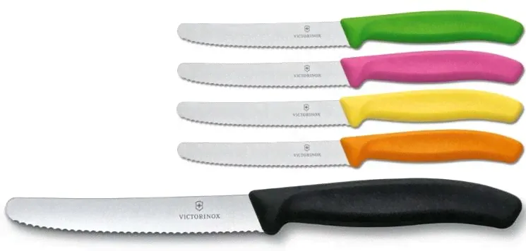 Нож для томатов Victorinox SwissClassic, лезвие 11 см серрейтор