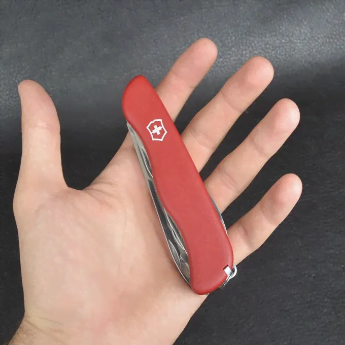 Нож VICTORINOX OUTRIDER 0.8513-3