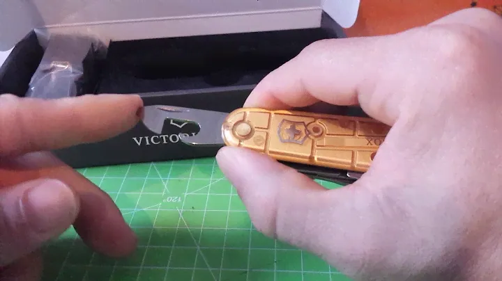 CLIMBER GOLD VICTORINOX