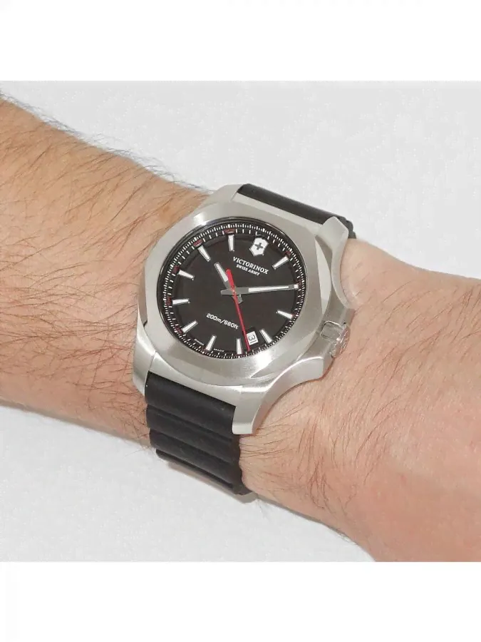 Victorinox 241682.1 Mens Watch I.N.O.X. Black-4