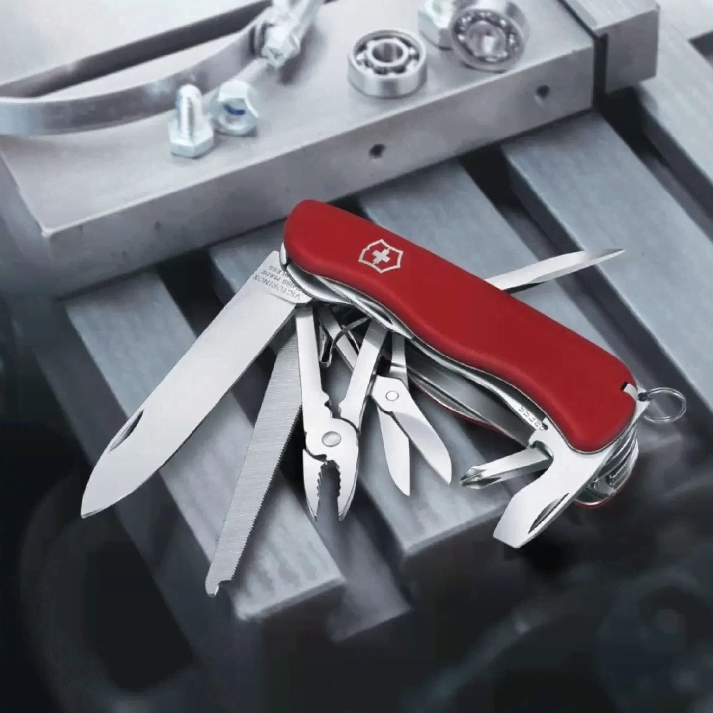 Нож Victorinox WorkChamp XL