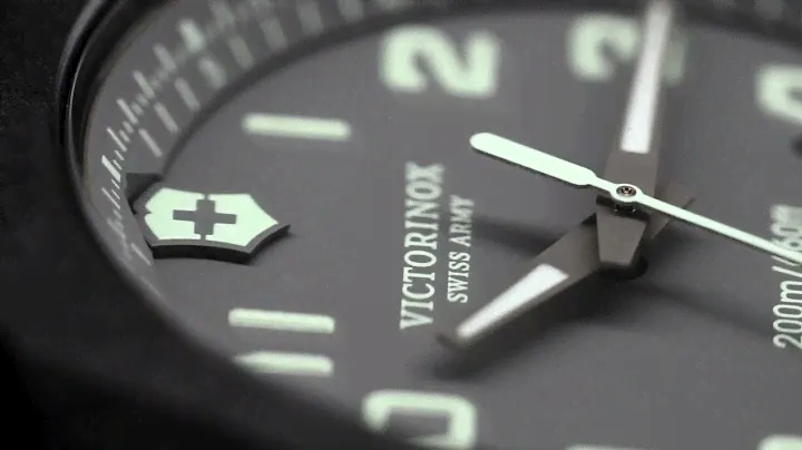 Часы Victorinox Swiss Army 241861