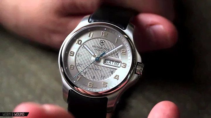 VICTORINOX OFFICERS DAY DATE REVIEW