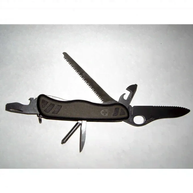 Нож VICTORINOX MILITARY 0.8461.MWCH-1