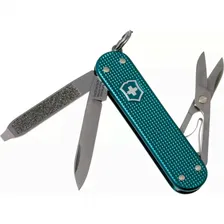 Нож-брелок VICTORINOX CLASSIC ALOX SD 0.6221.242G