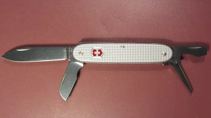 Обзор Victorinox Alox Electrician 0.8120.26