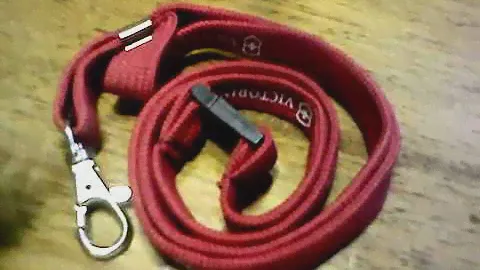 НОЖИ Victorinox Шнурок на шею