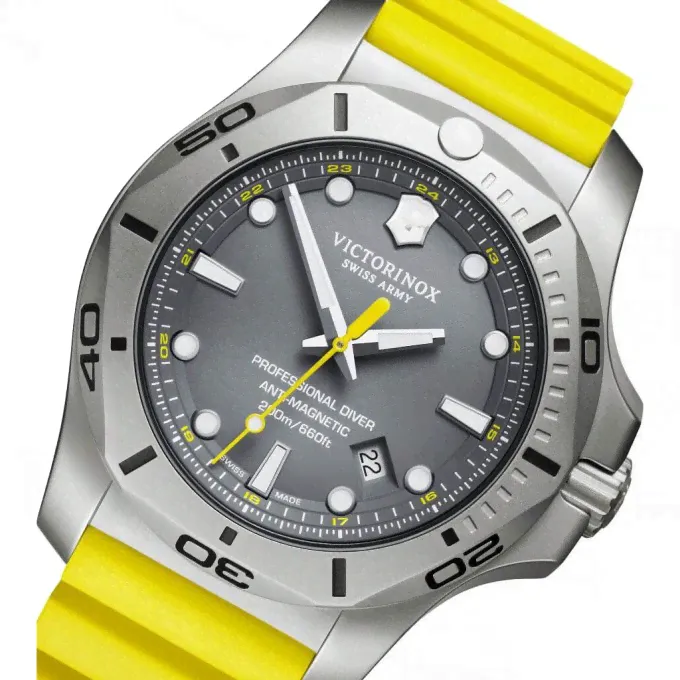 Швейцарские наручные часы VICTORINOX I.N.O.X PROFESSIONAL DIVER 241844