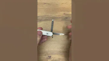 ЛУЧШИЙ нож-брелок на EDC Victorinox Classic SD