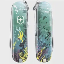 Нож перочинный Victorinox Classic LE2020 Deep Dive (0.6223.L2006) 58мм 7функций голубой/рисунок