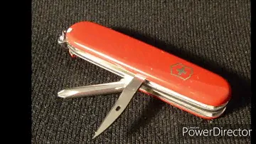 Нож Victorinox Hiker. Мини-тест пилы и строгание.