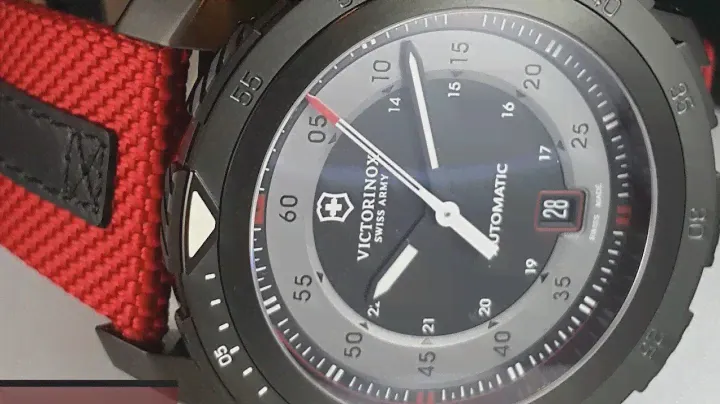 Victorinox Alpnach обзор часов | Mywatch.ru