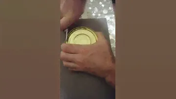 Открытие консервы ножем викторинокс. 😉