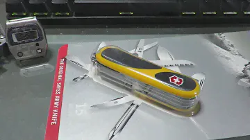 Victorinox EVOLUTION GRIP 18 [2.4913.SC8B1]