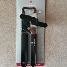 Универсальная открывалка для консервов и бутылок Victorinox Universal Can Opener