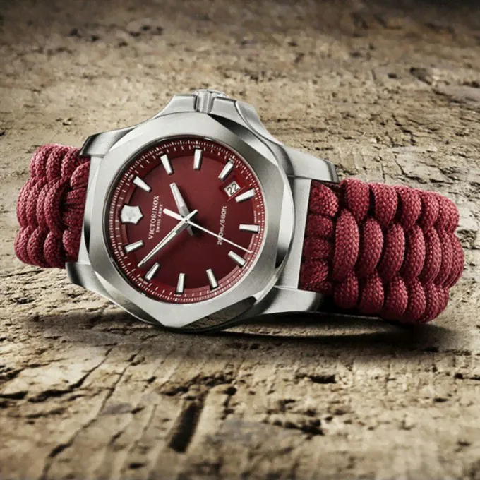 Швейцарские наручные часы VICTORINOX INOX 241744-4