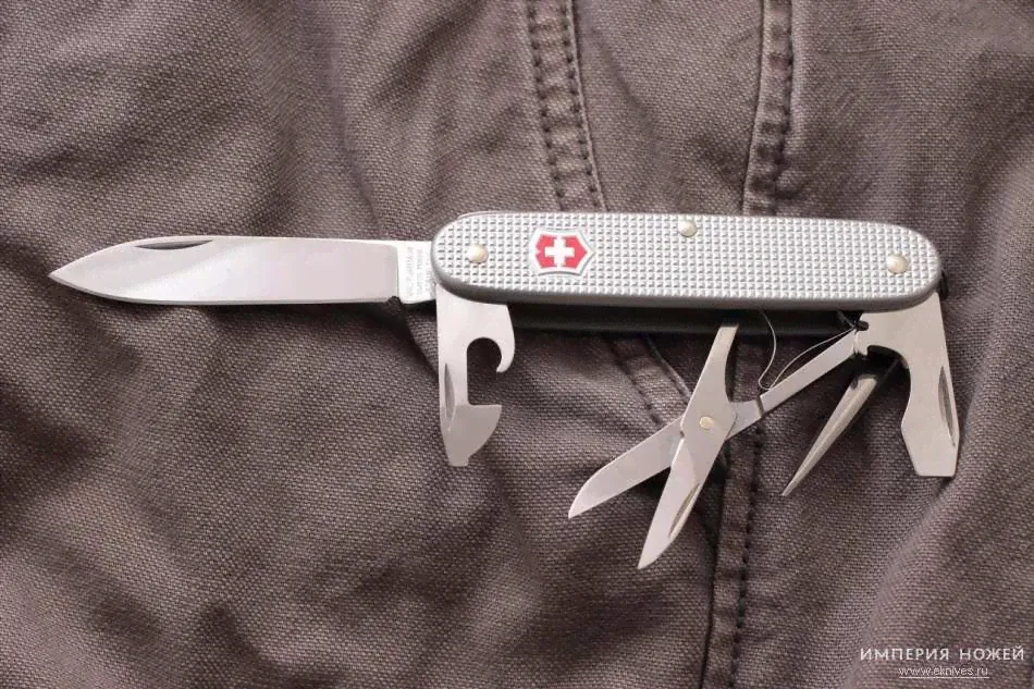 складной многофункциональный нож Pioneer X Alox – Victorinox